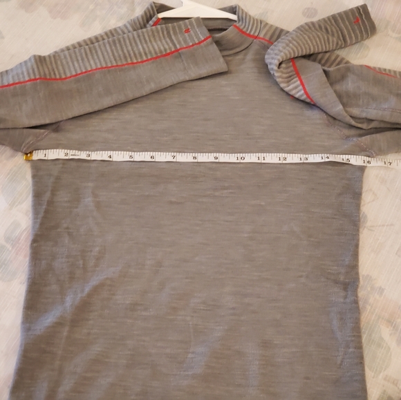 Falke Long Sleeve Grey Wool Base Layer - Picture 8 of 14